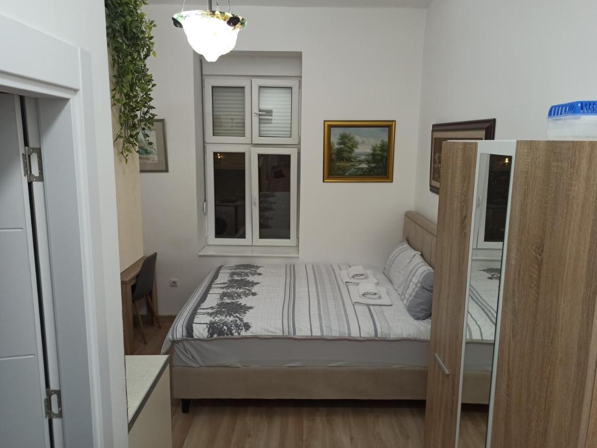 Appartamento Apartman Silvana Belgrado Esterno foto